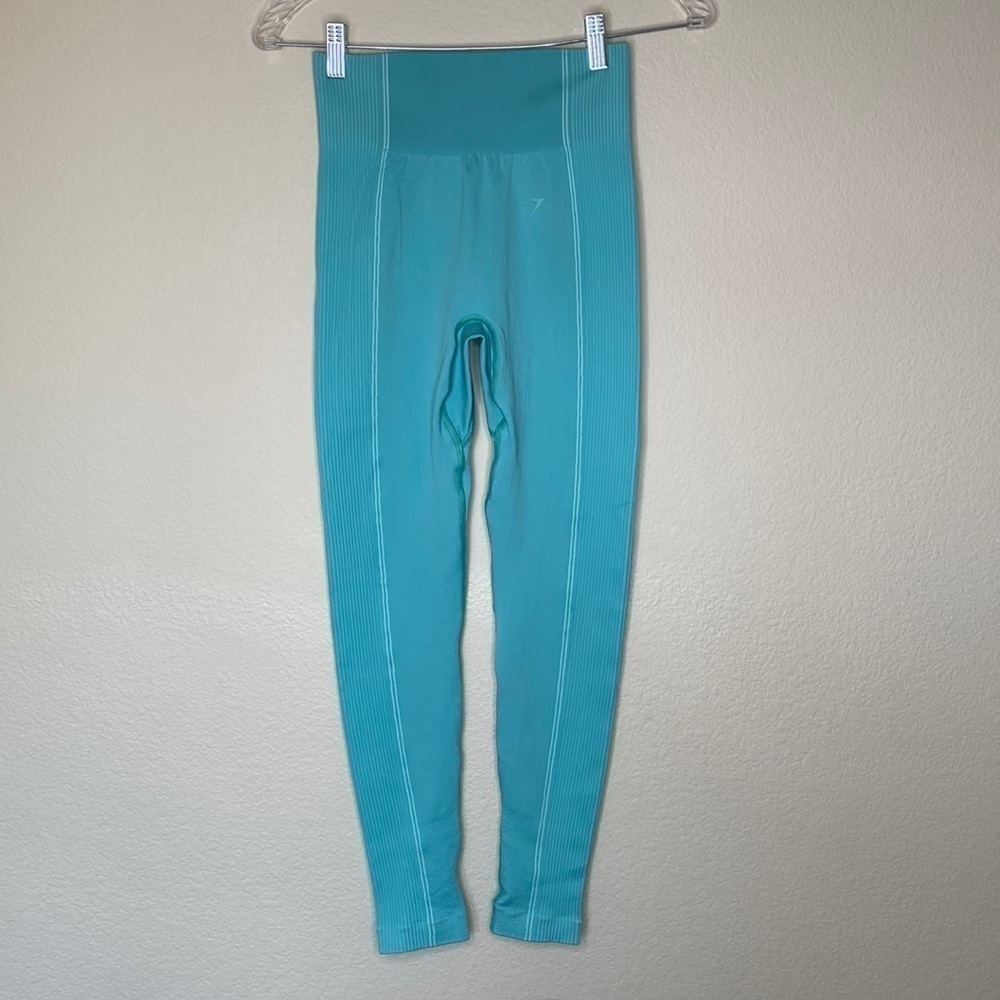 Gymshark ultra seamless leggings Sz medium EUC